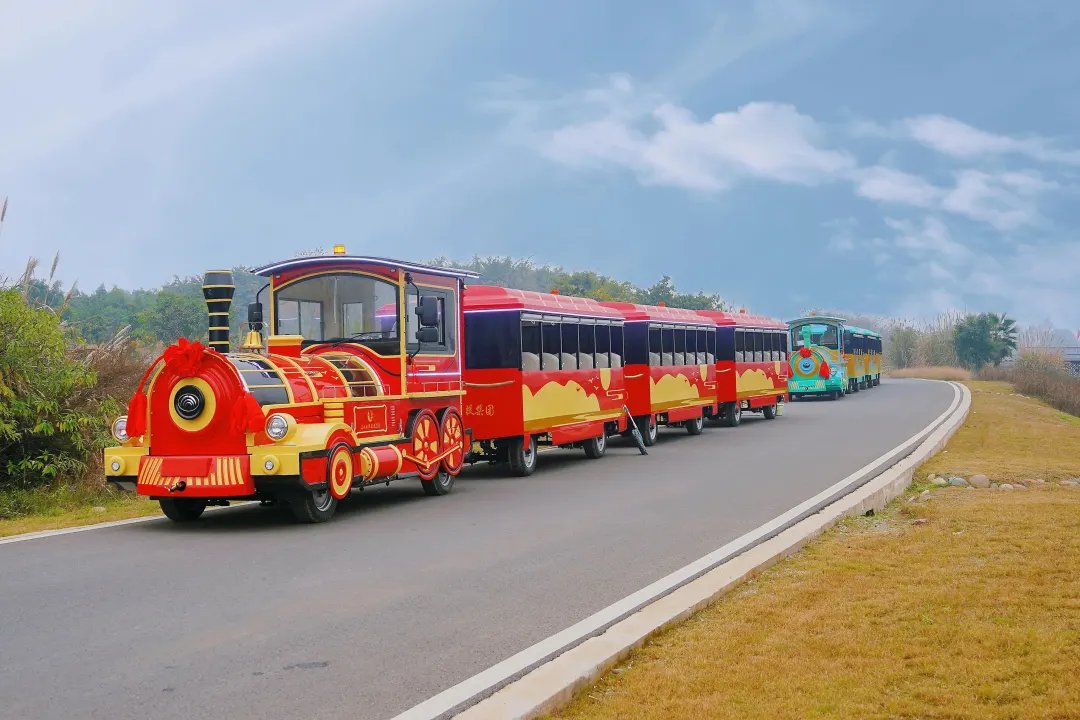 宇通觀光車亮相2024中國（北京）國際游樂設(shè)施設(shè)備博覽會，助力景區(qū)高質(zhì)量運營