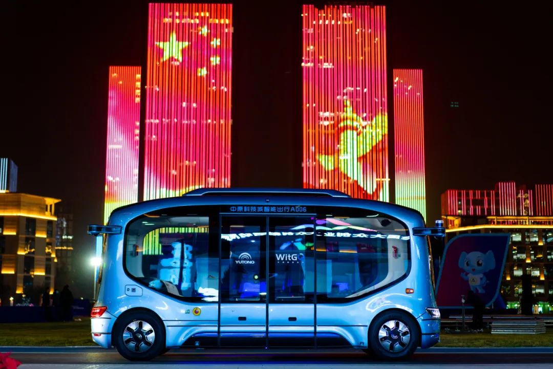 CCTV央視報(bào)道：李強(qiáng)視察并體驗(yàn)小宇2.0