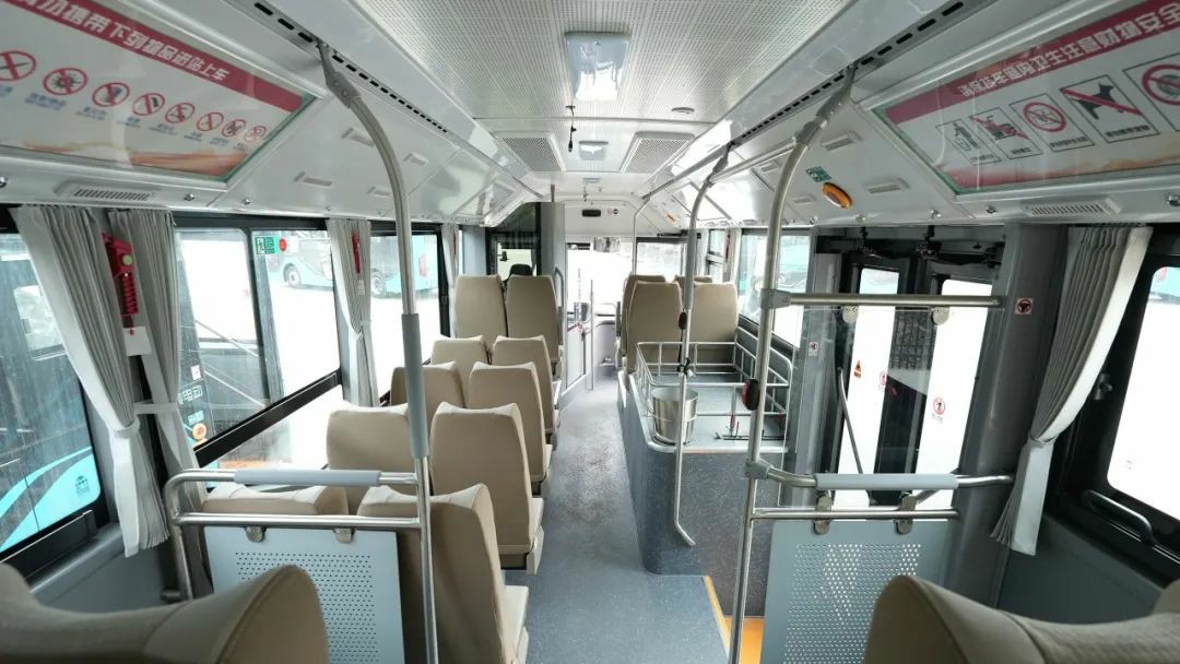 多面開花，多項(xiàng)突破！宇通3月批量大單火熱交付多地
