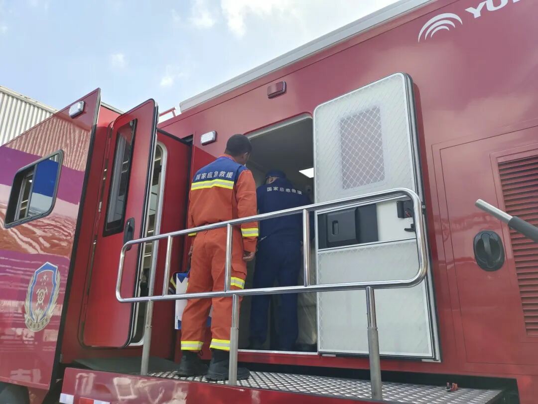 貼近實(shí)戰(zhàn)，高效保障！宇通專用車參加第十三屆全國(guó)礦山救援技能競(jìng)賽裝備展