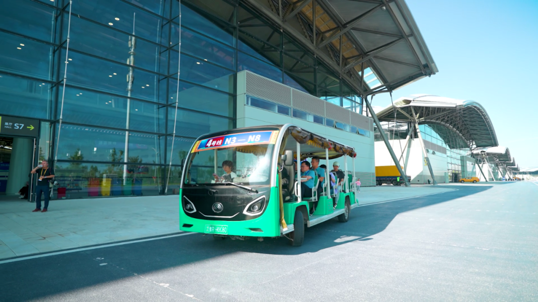 智趣出行，悅動未來！宇通觀光車亮相2025中國（鄭州）旅游休閑娛樂產(chǎn)業(yè)博覽會