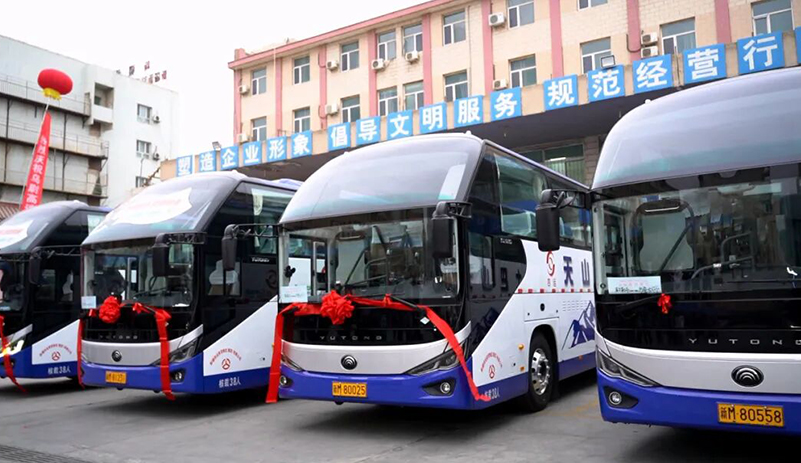 烏尉高速全線(xiàn)通車(chē)，宇通擔(dān)當(dāng)首發(fā)車(chē)輛見(jiàn)證歷史時(shí)刻！