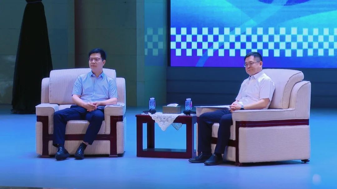 宇通新生有自己的【開學典禮】 宇通新生有自己的【開學典禮】