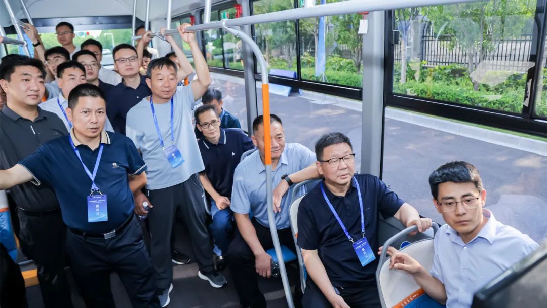 25項(xiàng)功能！覆蓋4大場(chǎng)景！宇通首發(fā)睿盾Pro，創(chuàng)領(lǐng)公交智能安全出行