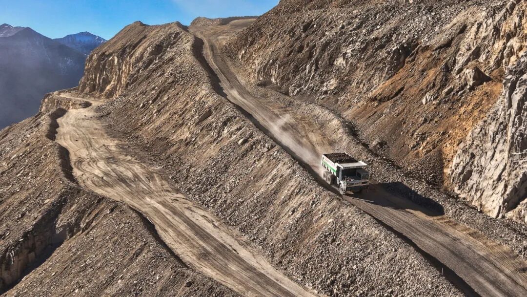 宇礦同行|宇通礦卡受邀參加全球礦業(yè)電氣化峰會(huì)，共繪零碳智慧礦山新藍(lán)圖！