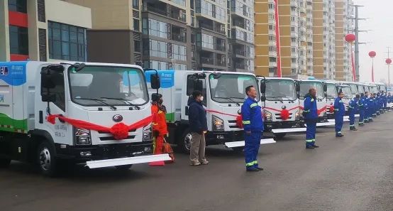 綠色新城，湛河未來(lái)┃21臺(tái)宇通新能源環(huán)衛(wèi)車輛批量交付平頂山