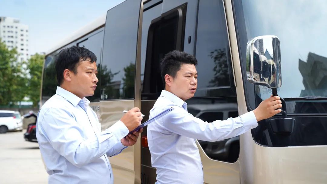 宇通客車連續(xù)八屆圓滿護(hù)航博鰲亞洲論壇 圖片