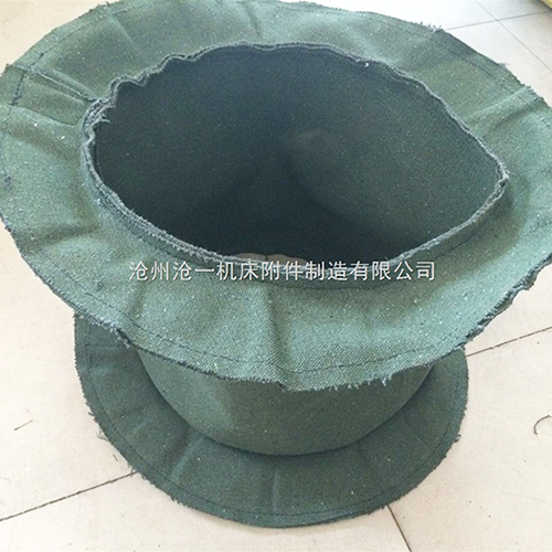 離心風(fēng)機(jī)口排煙通風(fēng)管