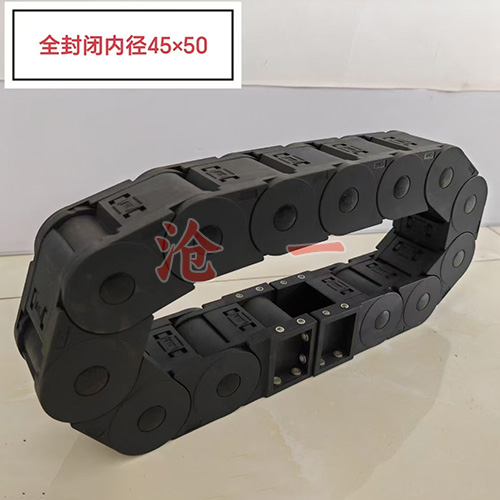 尼龍和塑料拖鏈